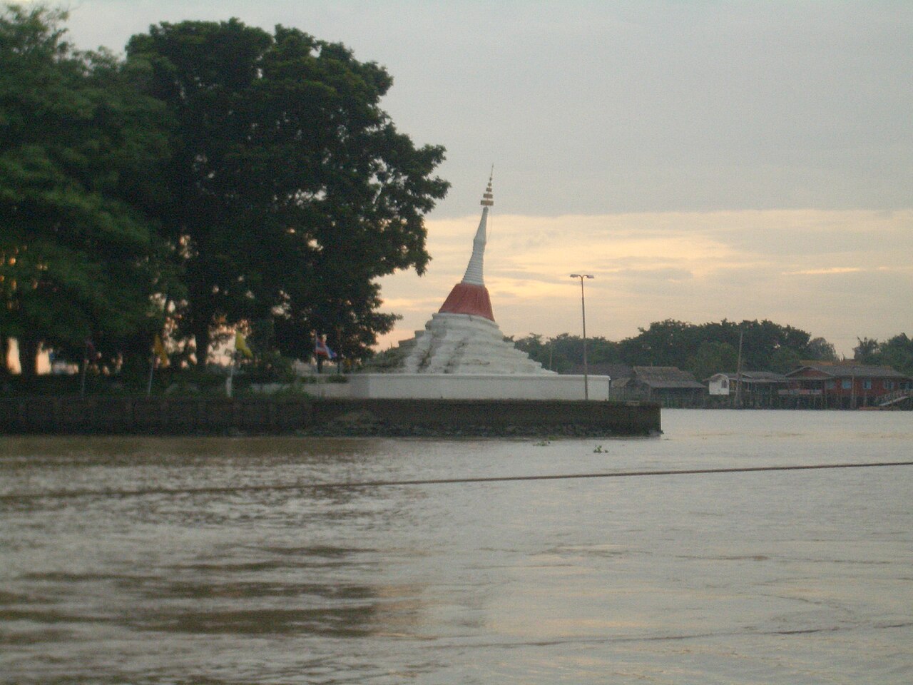 Wat Paramaiyikawat