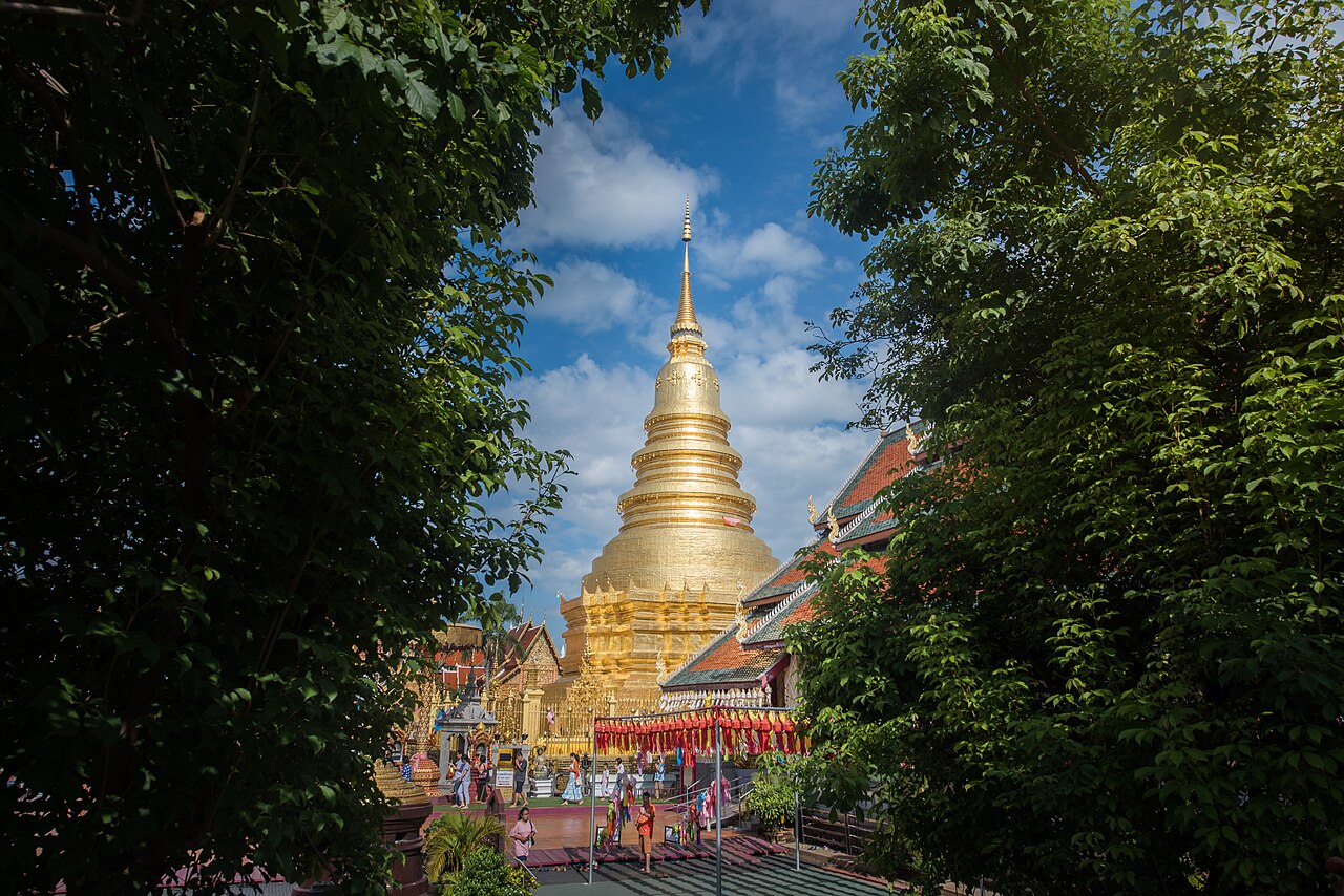 Wat Phra That Hariphunchai — image 4