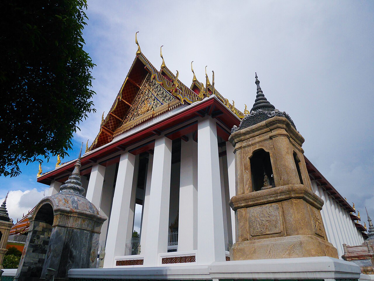 Wat Suthat