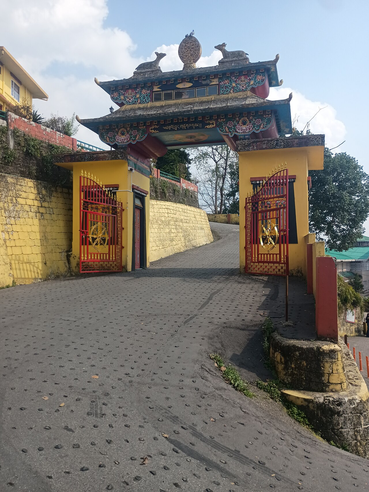 Tsuklakhang Royal Chapel and Monastery — image 1