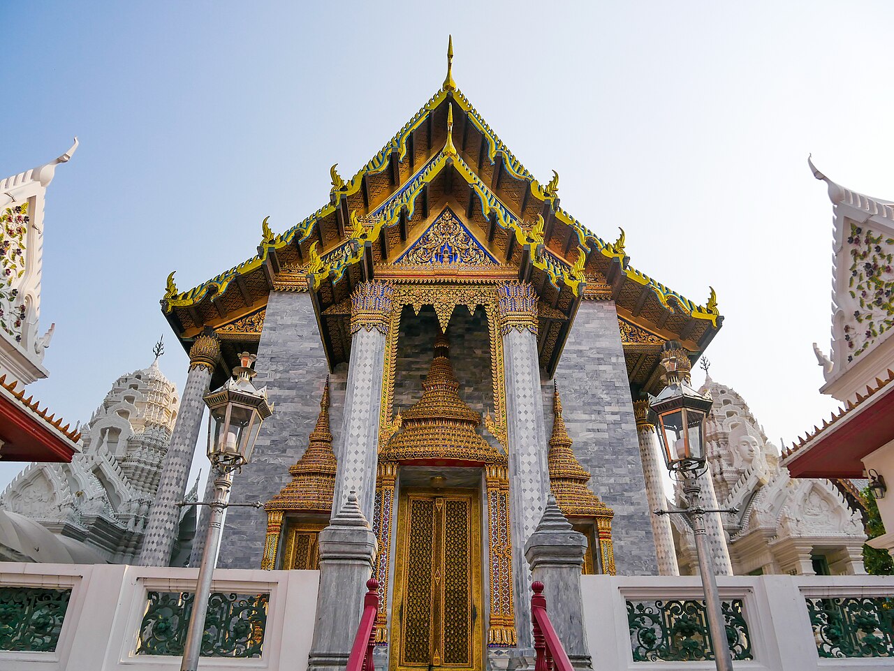 Wat Ratchapradit — image 2
