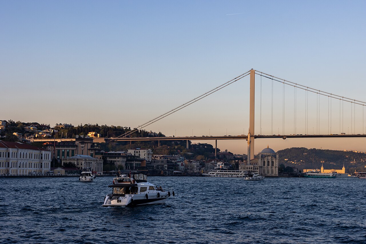 Ortaköy Mosque — image 2