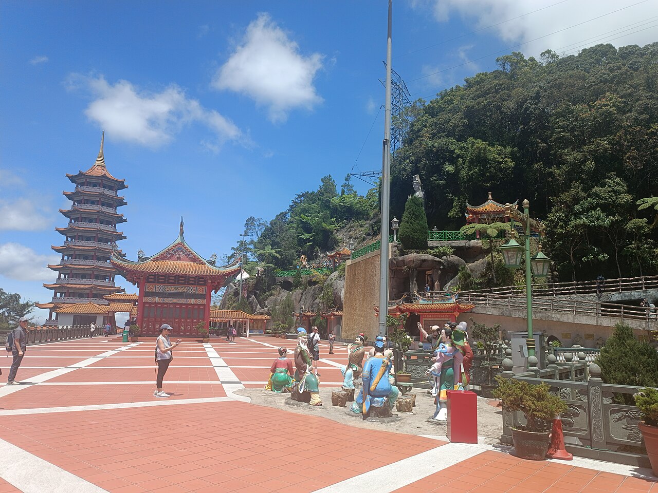 Chin Swee Caves Temple — image 5