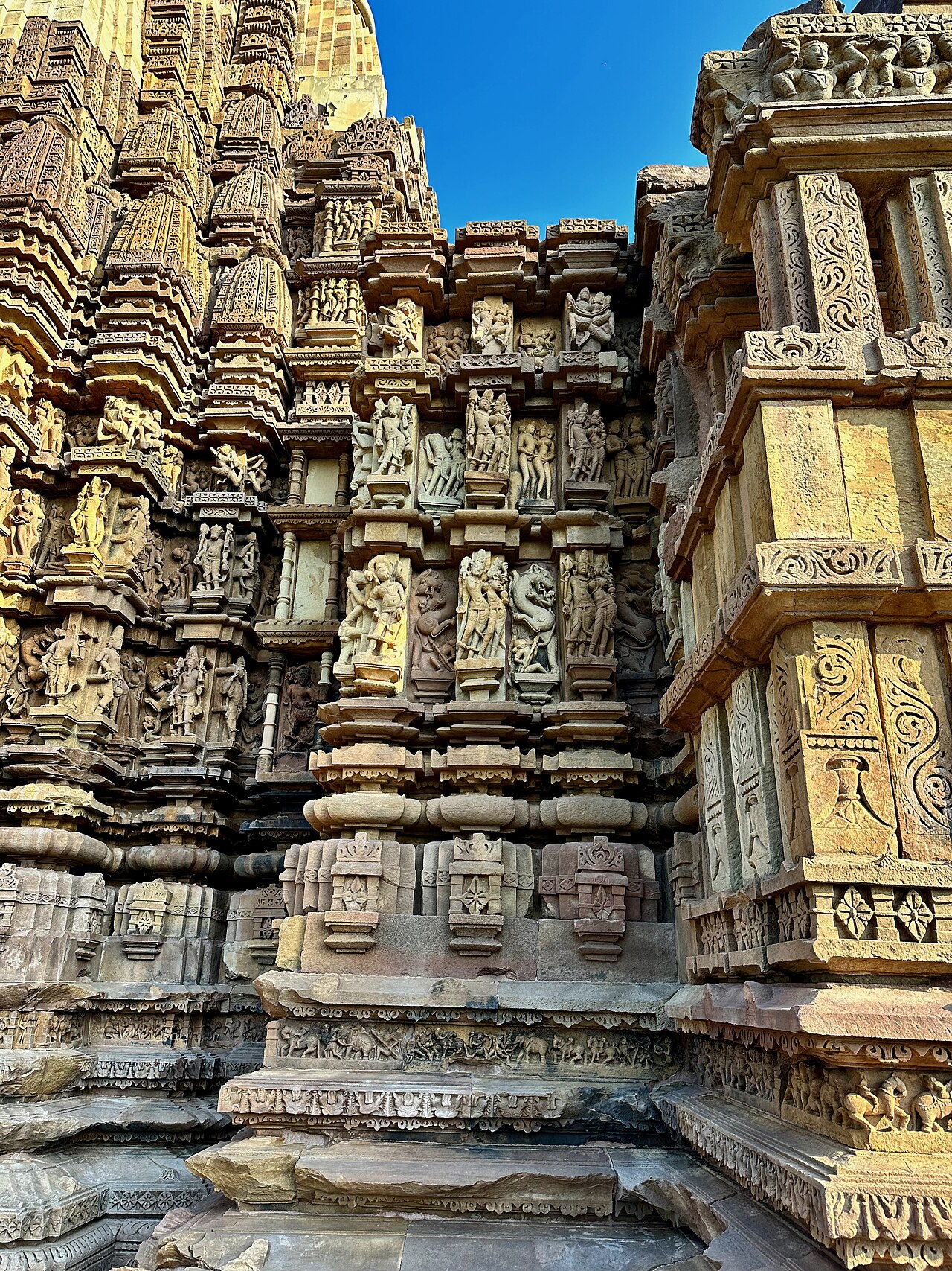 Duladeo Temple — image 1