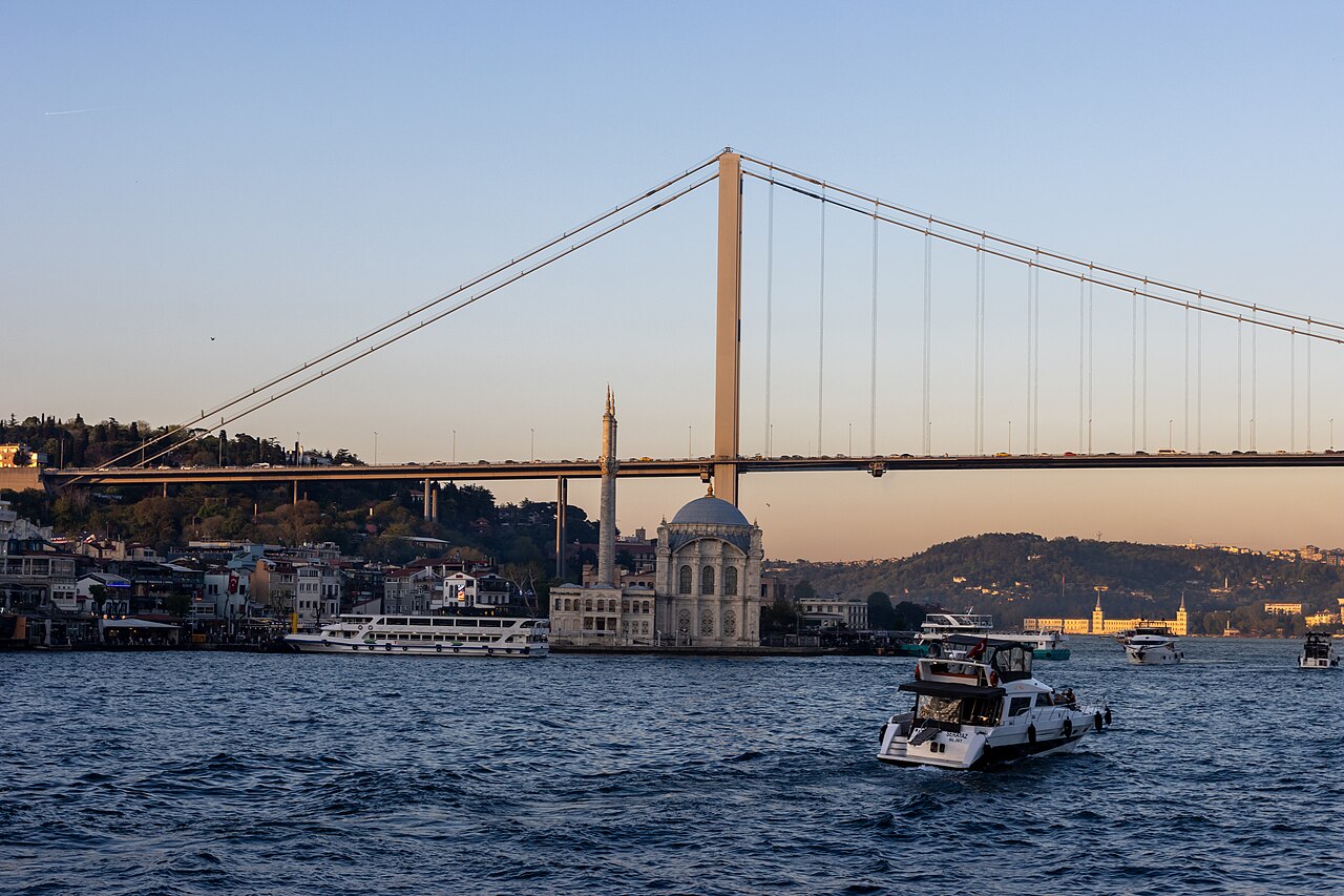 Ortaköy Mosque — image 2