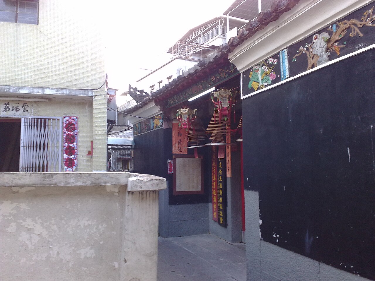 Tai Wong Temple, Cheung Shing Street — image 2