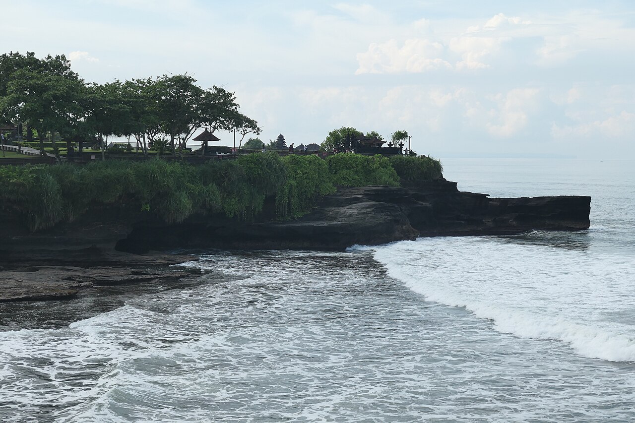 Tanah Lot — image 5