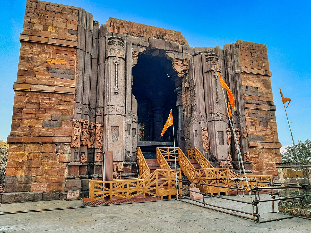 Bhojeshwar Temple — image 1