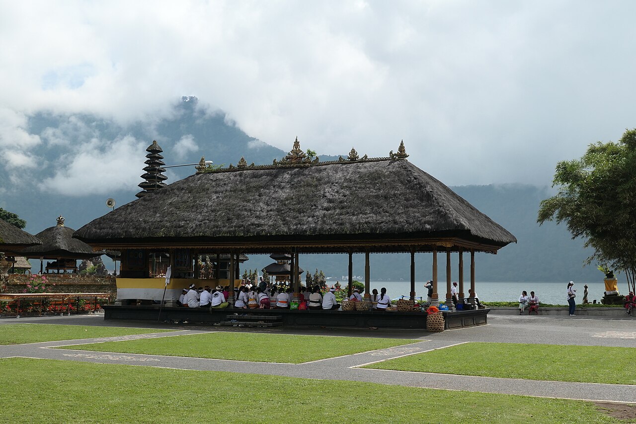 Pura Ulun Danu Bratan — image 1