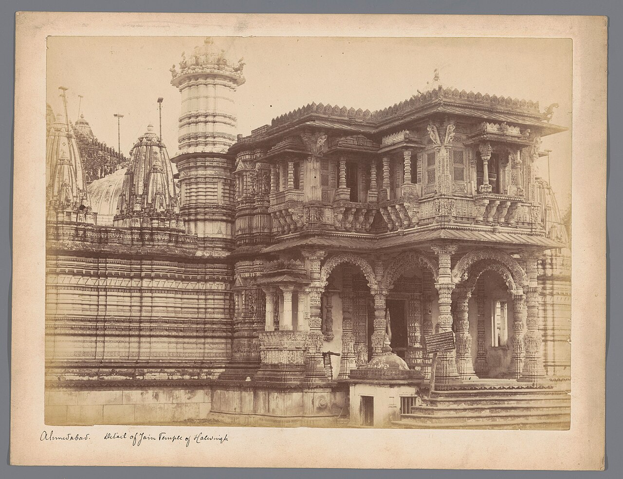 Hutheesing Jain Temple — image 2