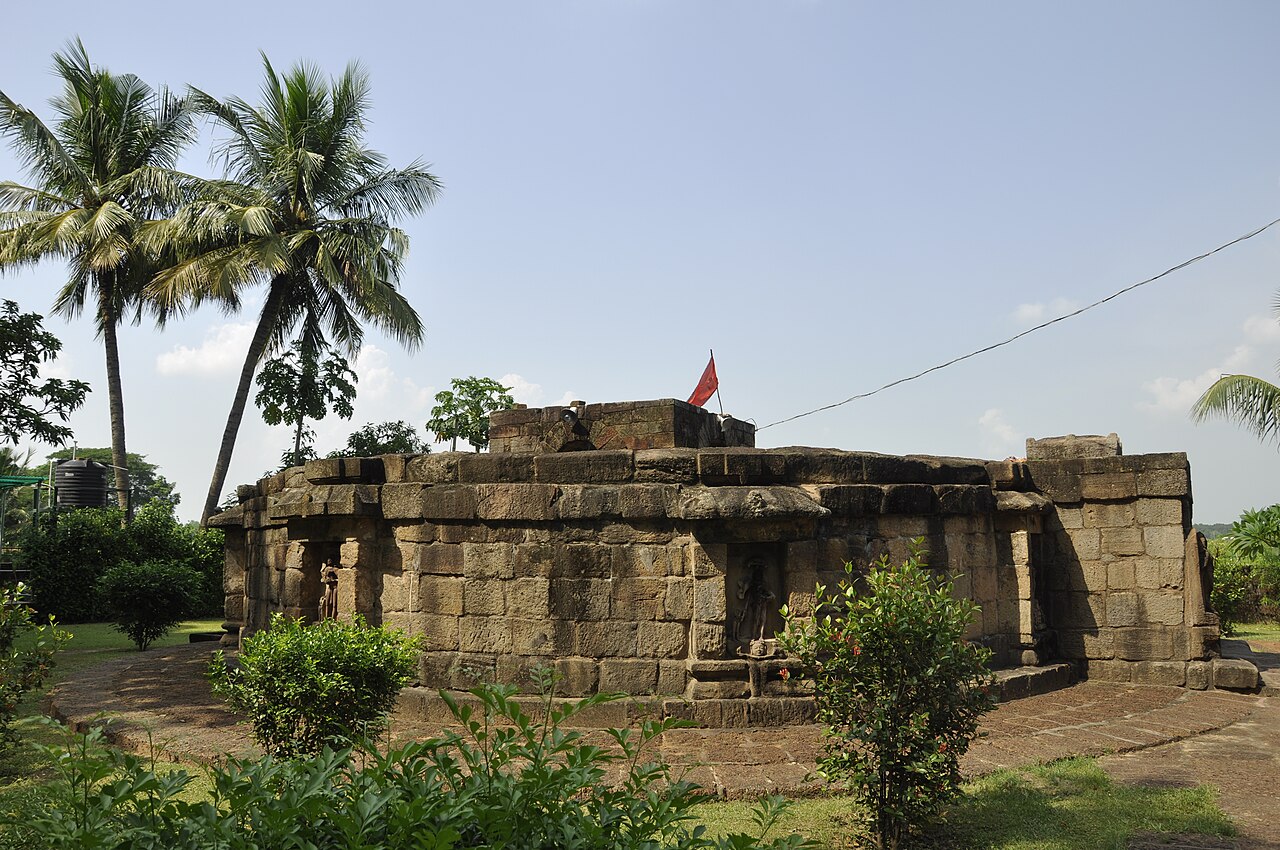 Chausath Yogini Temple, Hirapur — image 3