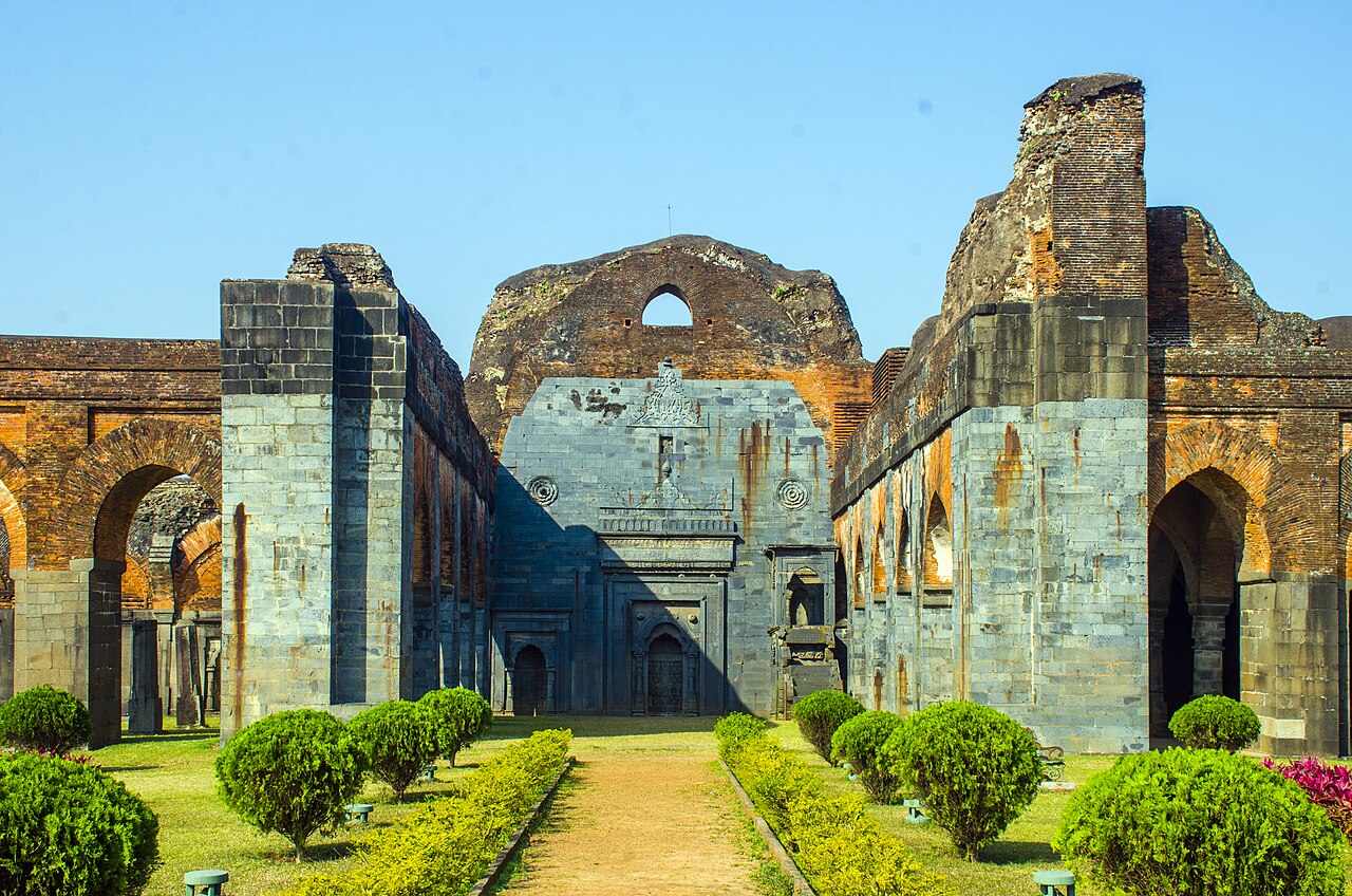 Adina Mosque