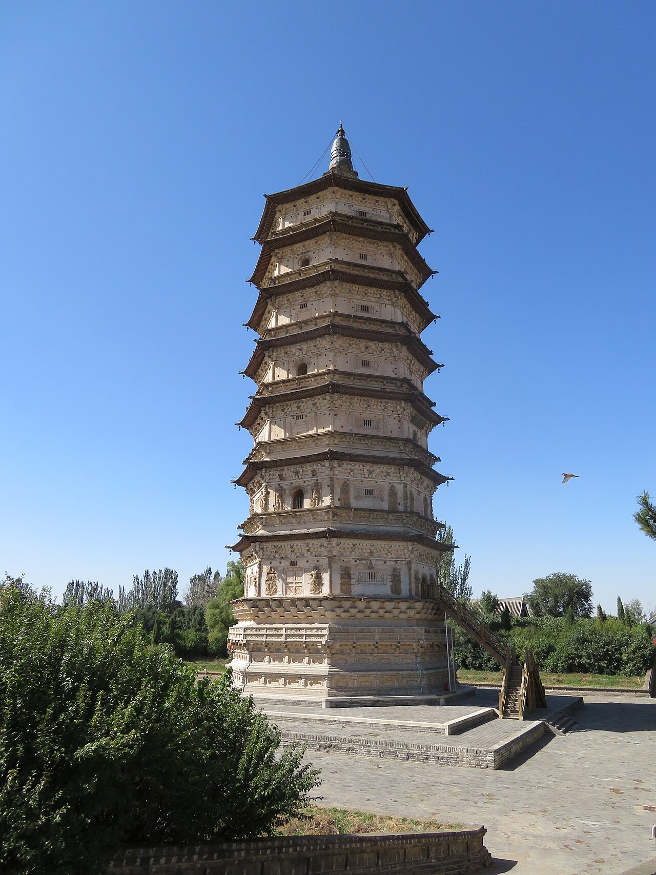 Wanbu Huayanjing Pagoda