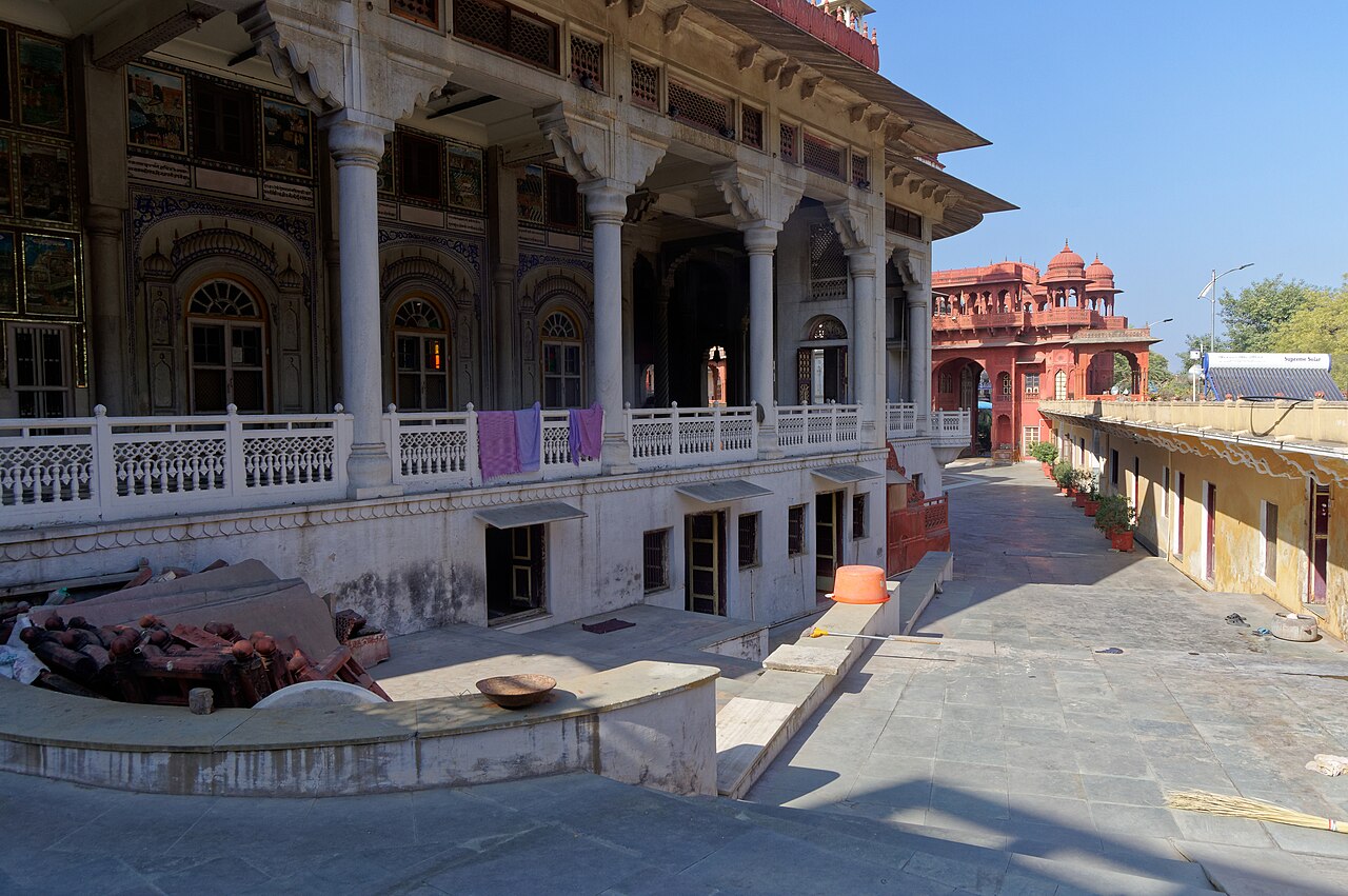 Ajmer Jain Temple — image 2