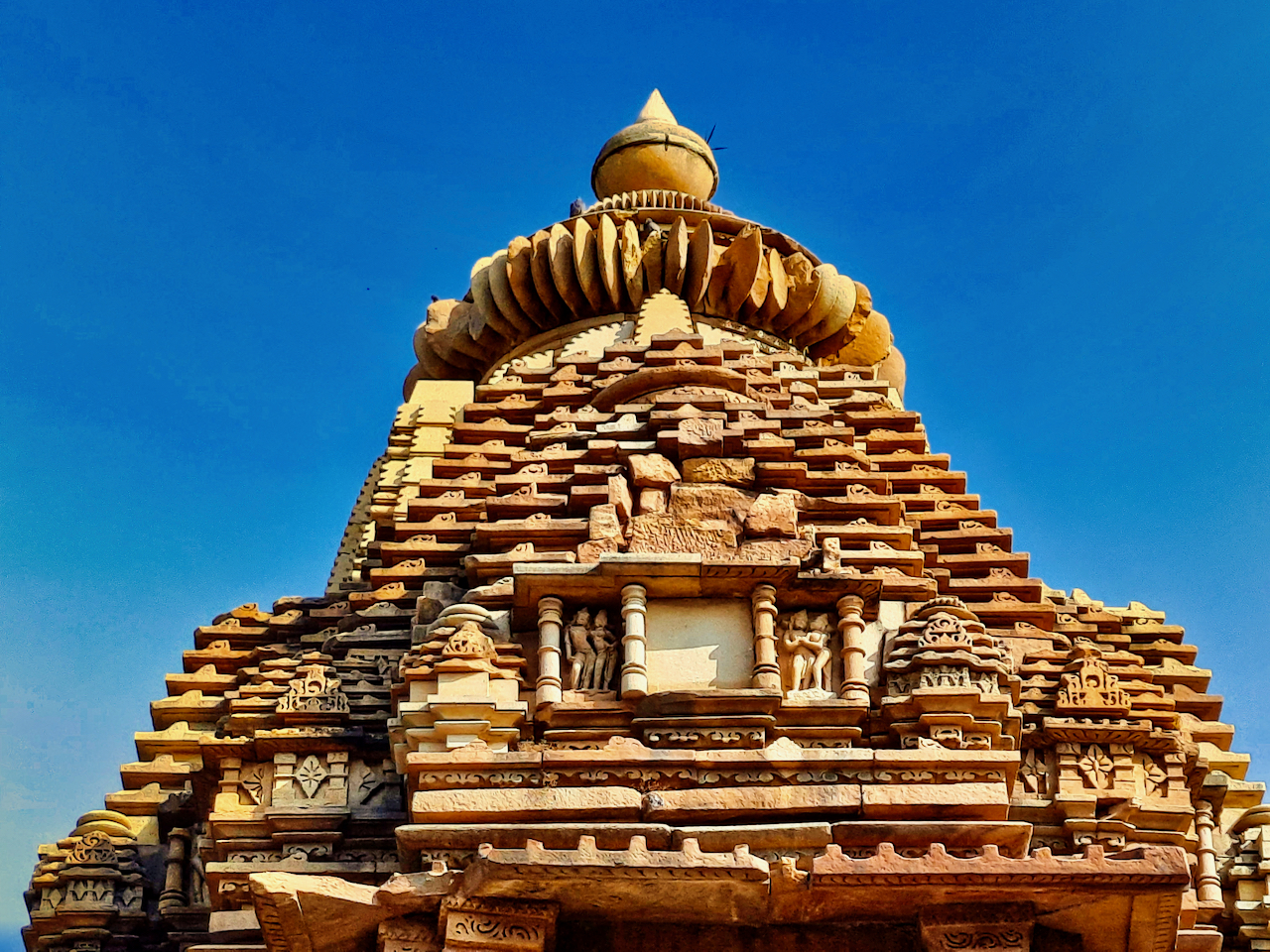 Chaturbhuj Temple, Khajuraho — image 2