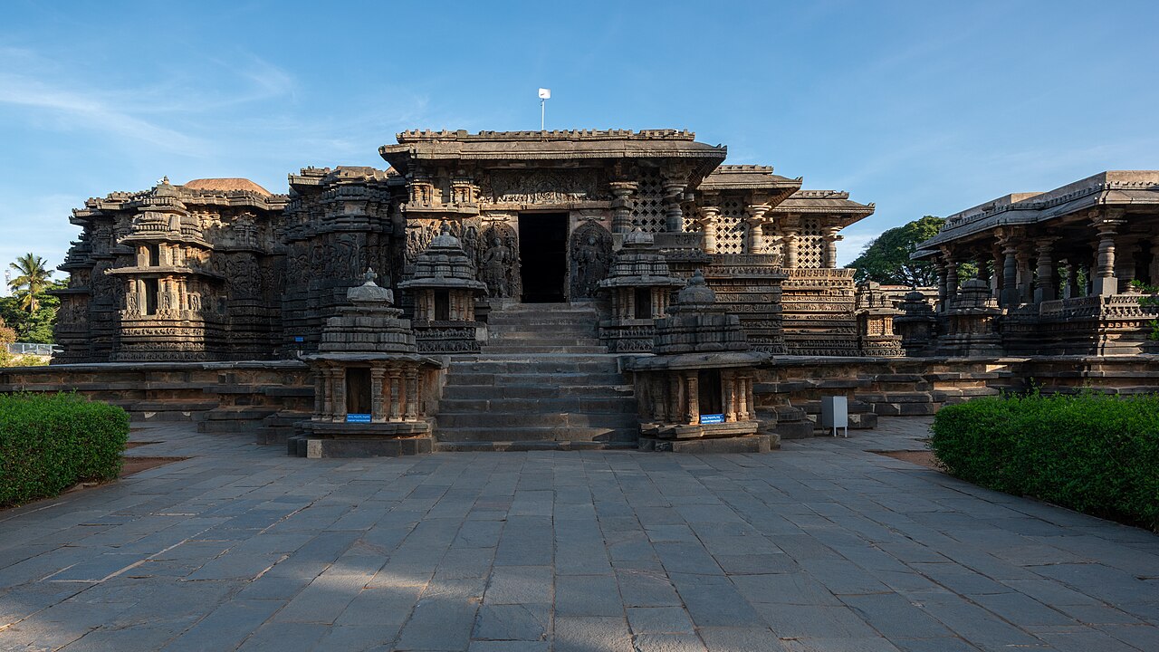 Hoysaleswara Temple, Halebidu