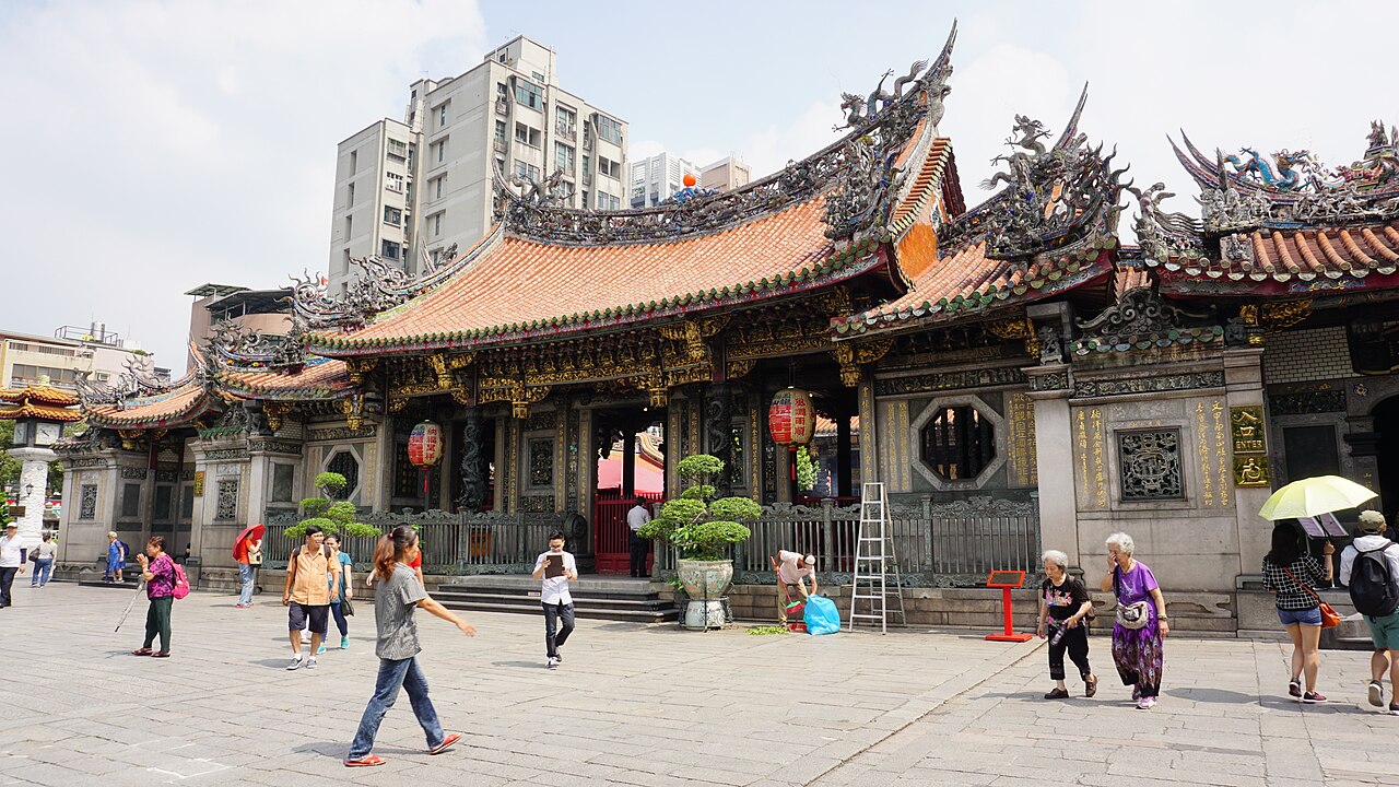 Bangka Lungshan Temple