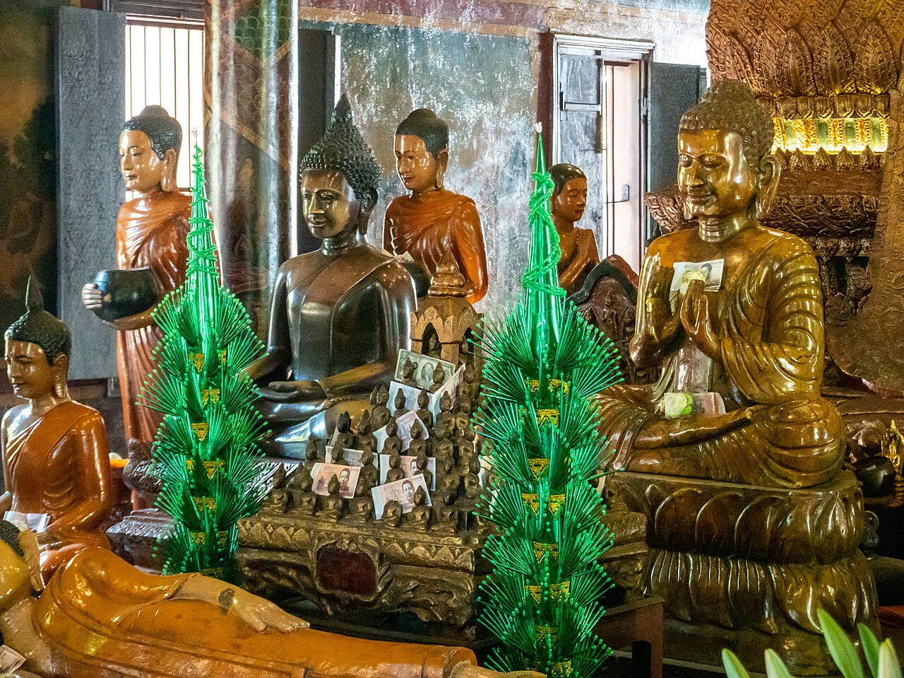 Wat Phnom — image 4