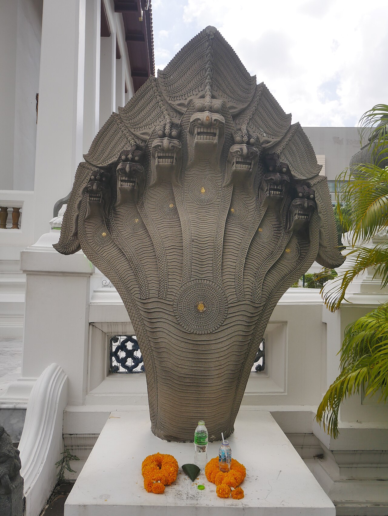Wat Pathum Wanaram — image 5