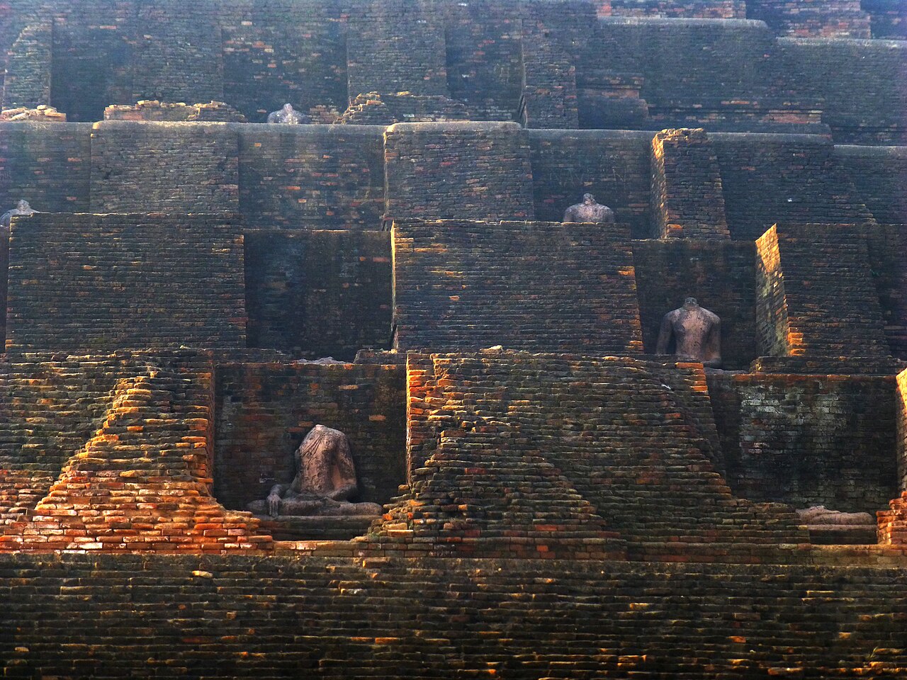 Kesaria Stupa — image 1