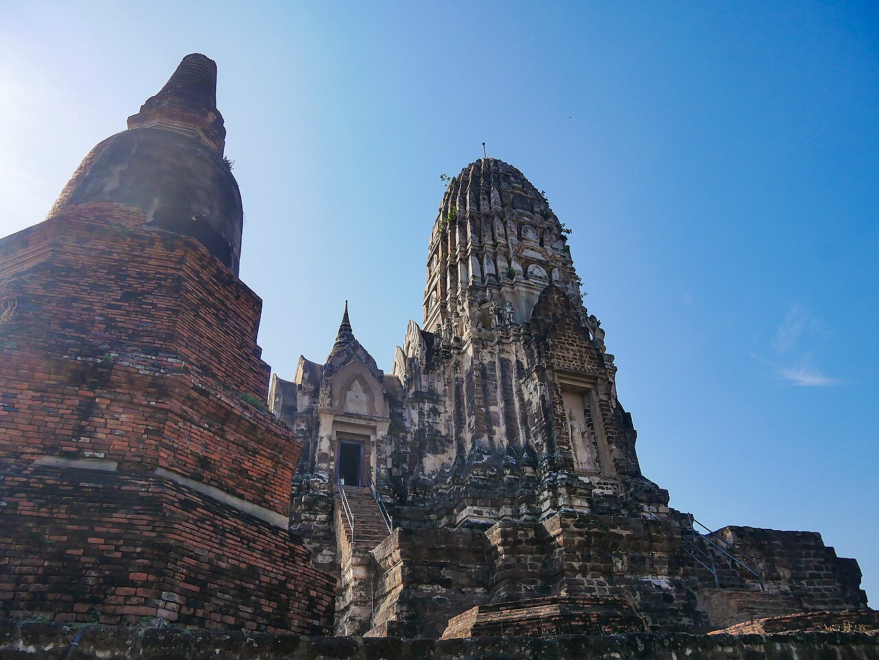 Wat Ratchaburana — image 2