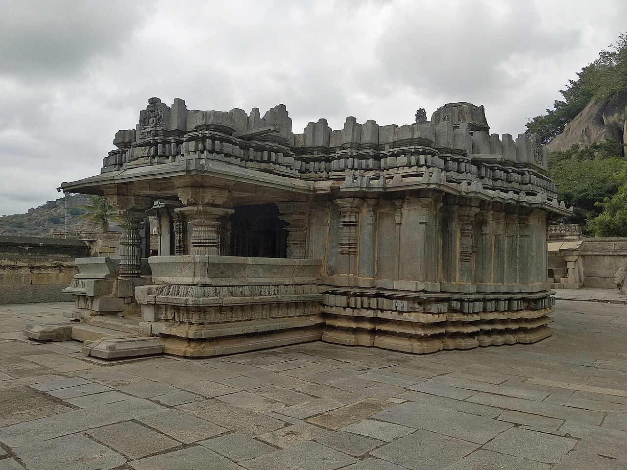 Akkana Basadi — image 1