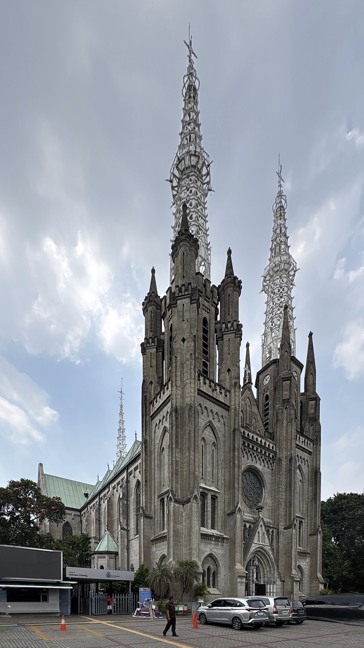 Jakarta Cathedral — image 2