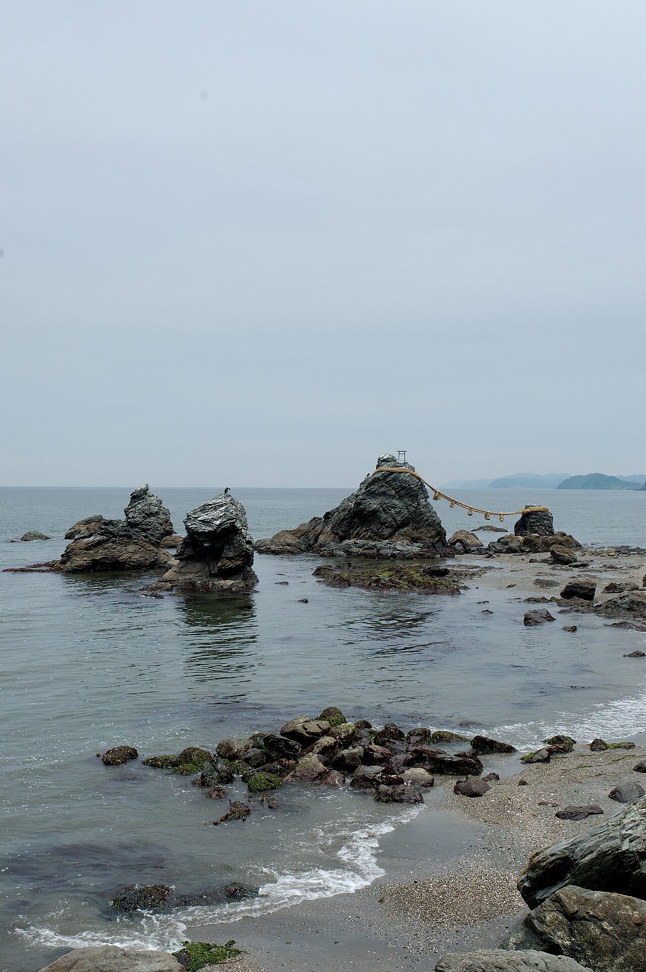Meoto Iwa — image 3