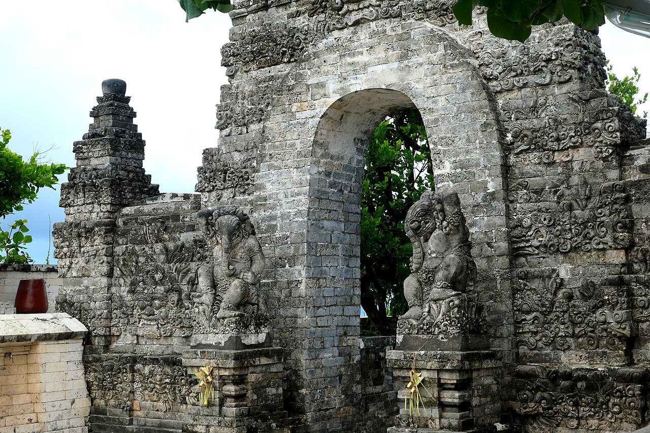 Pura Luhur — image 4