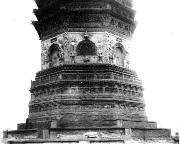 Pagoda of Cishou Temple — image 4