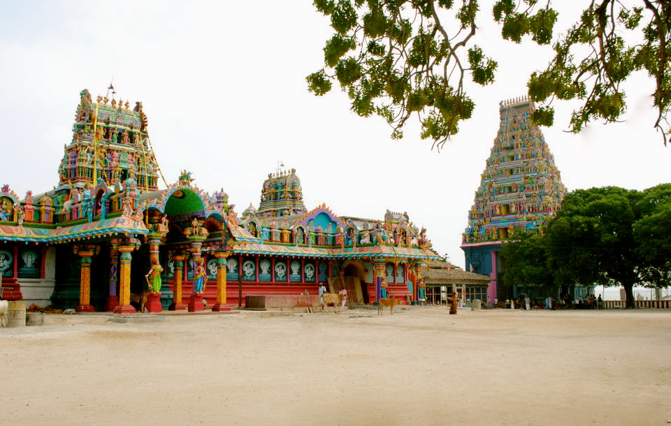 Nainativu Nagapooshani Amman Temple — image 3